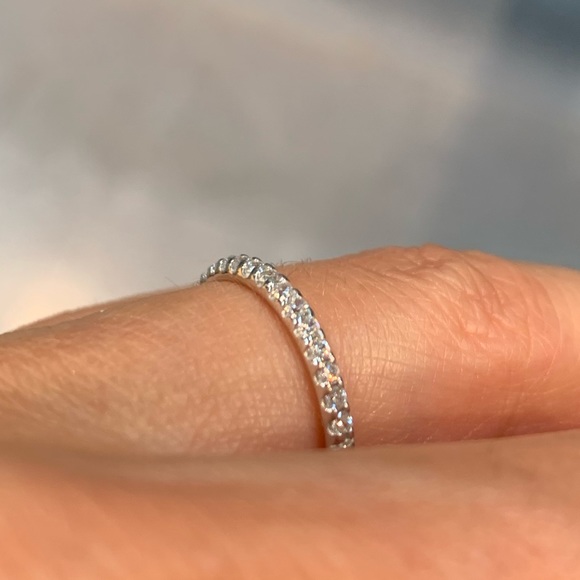 New 14k Solid White or Yellow Gold Wedding Band - Picture 14 of 15